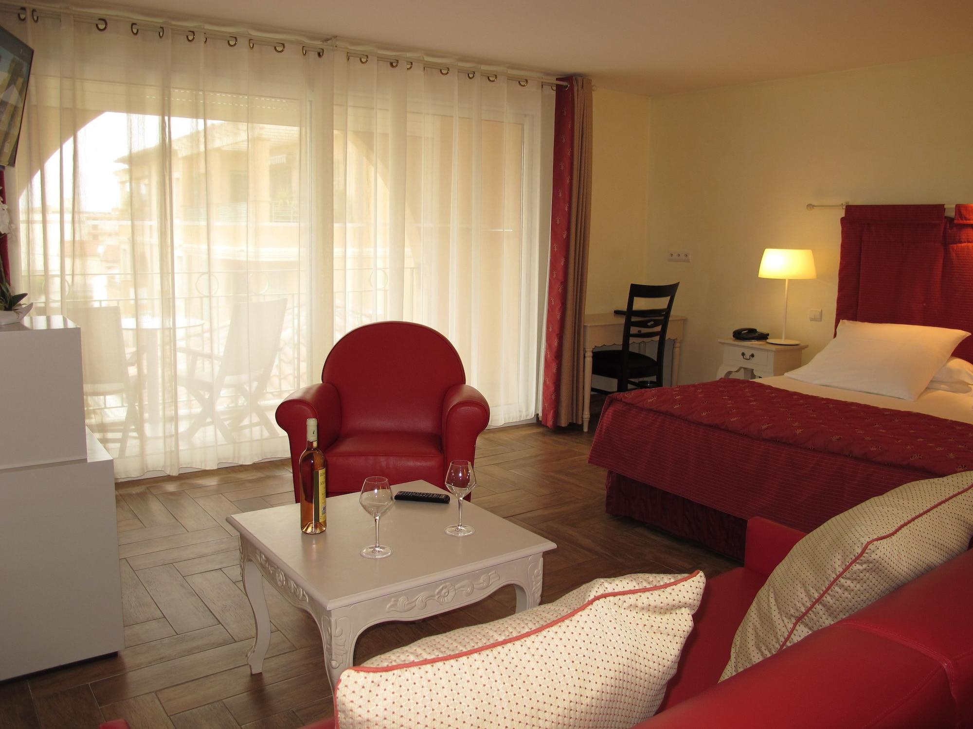 Hotel Sanary, Soleil Et Jardin - Renovation Hiver 2024-25 Luaran gambar