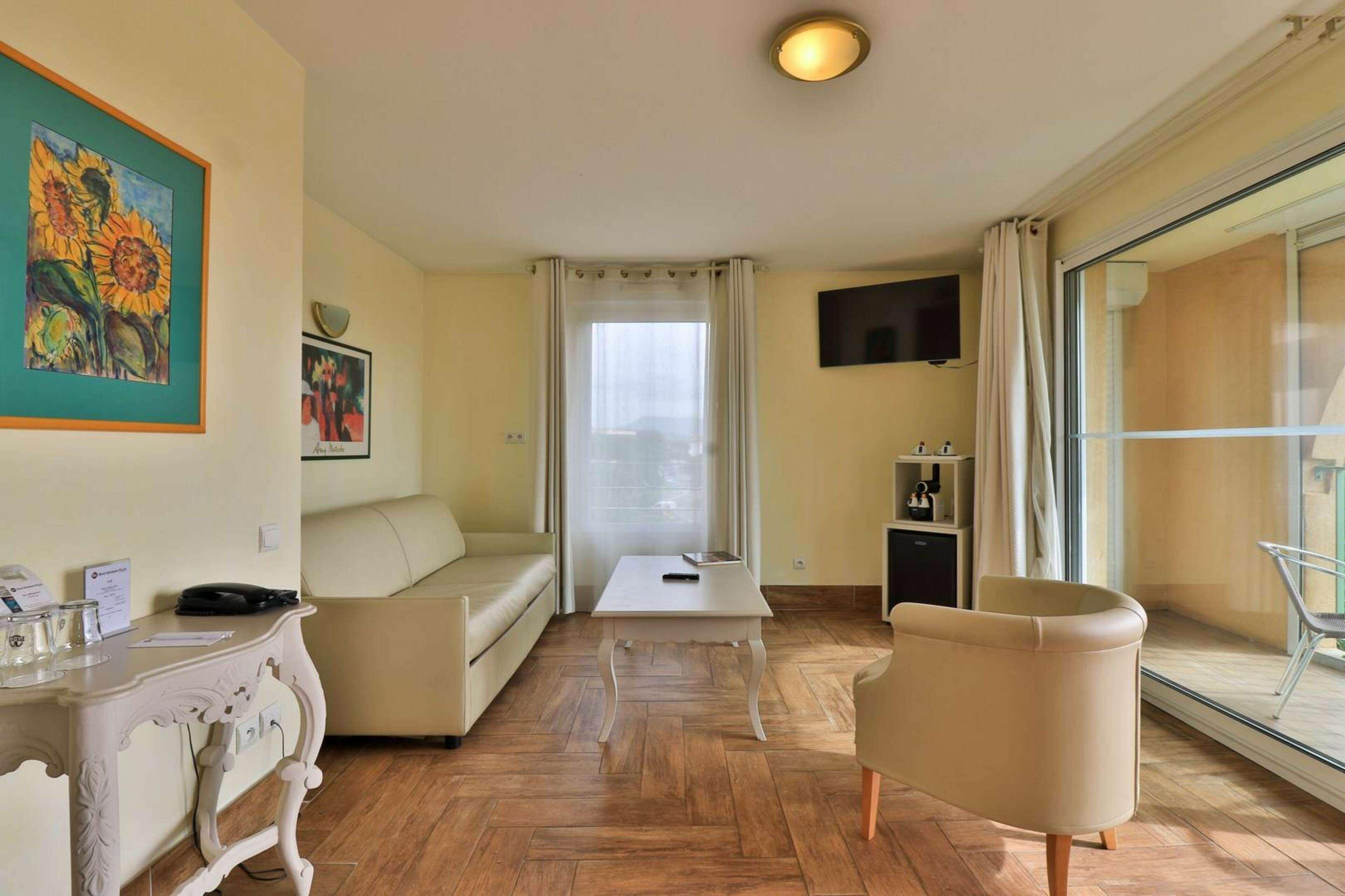 Hotel Sanary, Soleil Et Jardin - Renovation Hiver 2024-25 Luaran gambar