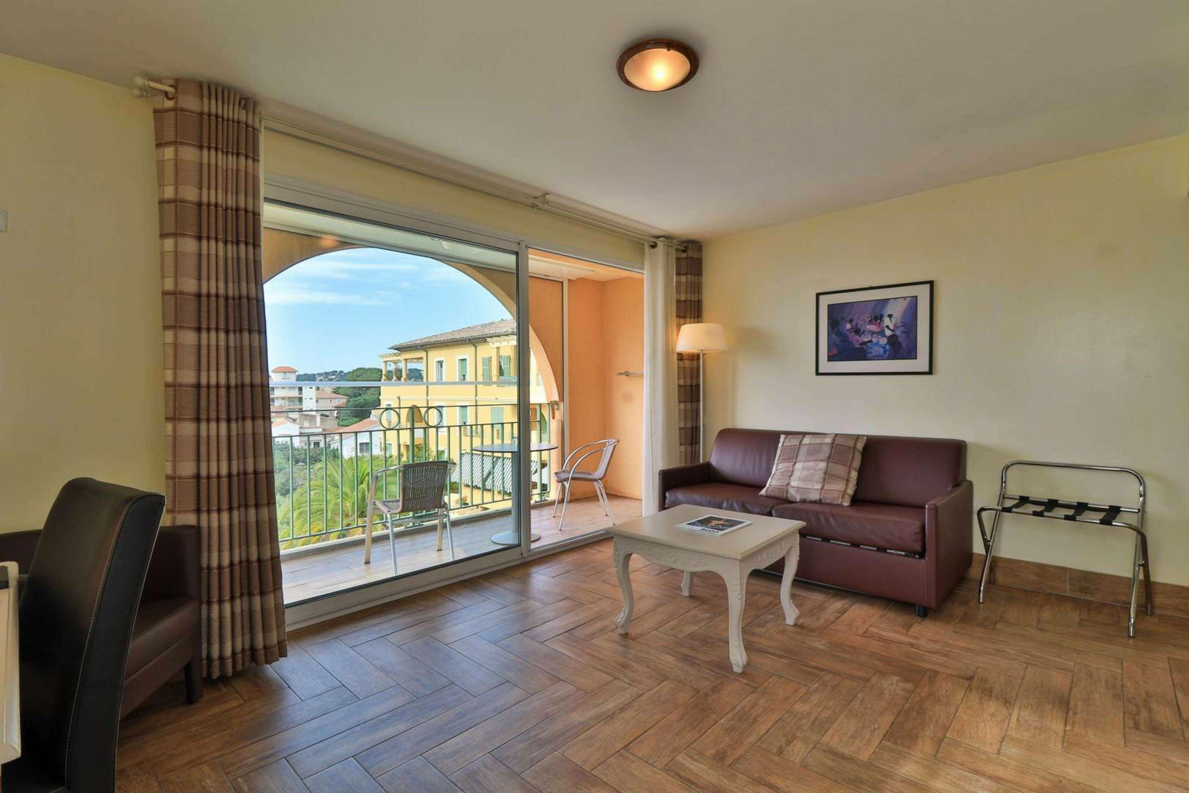Hotel Sanary, Soleil Et Jardin - Renovation Hiver 2024-25 Luaran gambar