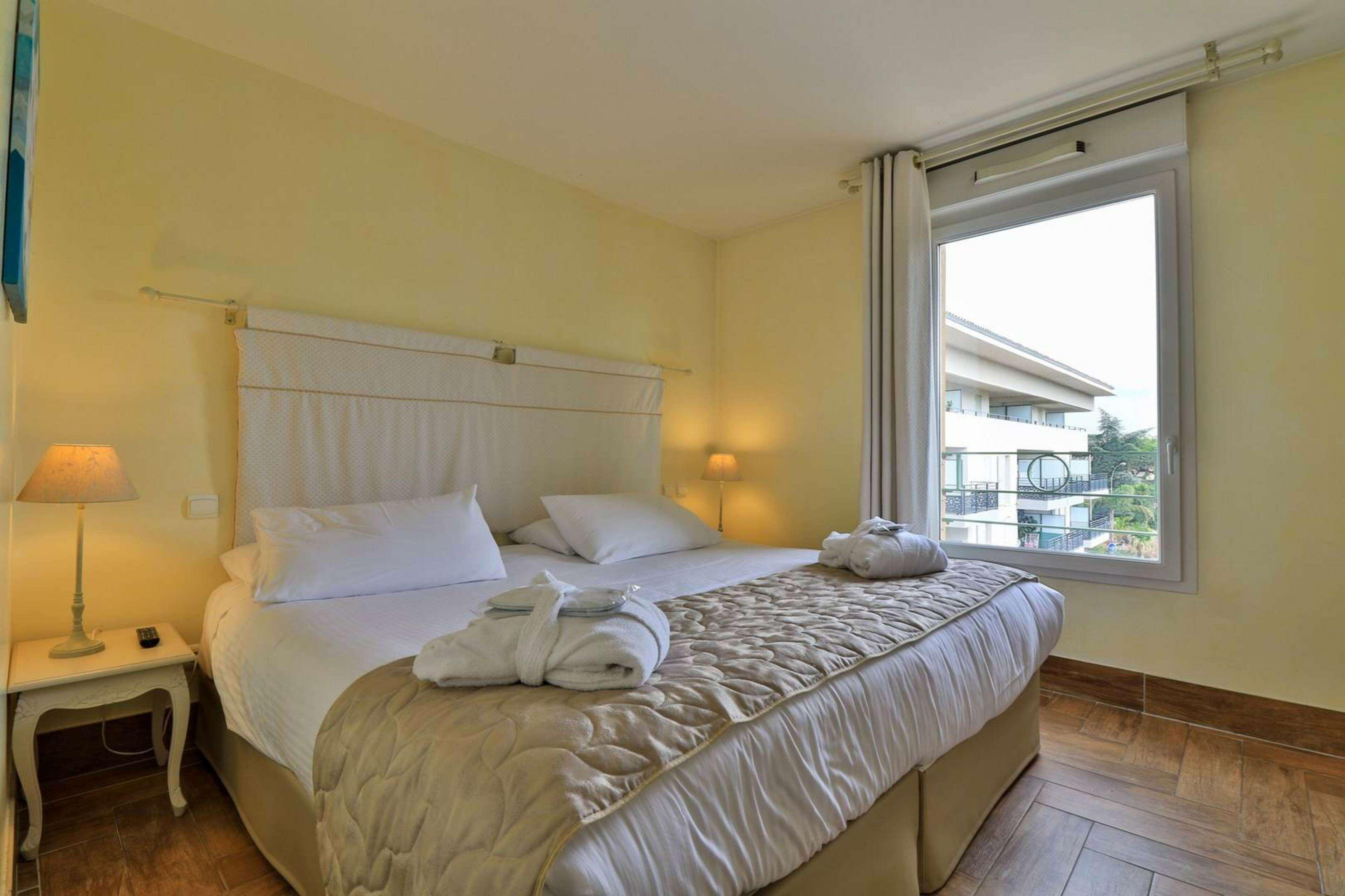 Hotel Sanary, Soleil Et Jardin - Renovation Hiver 2024-25 Luaran gambar