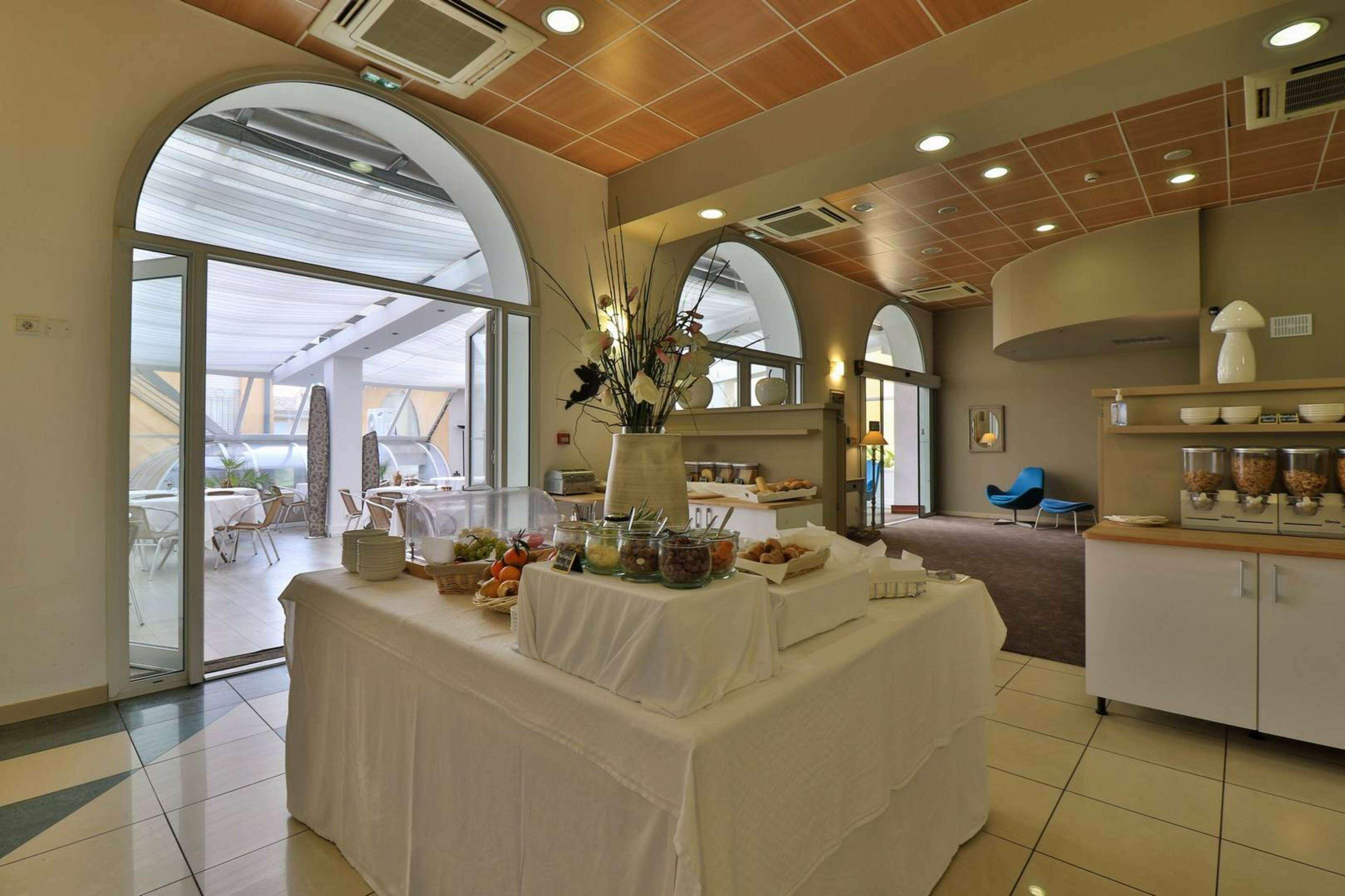 Hotel Sanary, Soleil Et Jardin - Renovation Hiver 2024-25 Luaran gambar