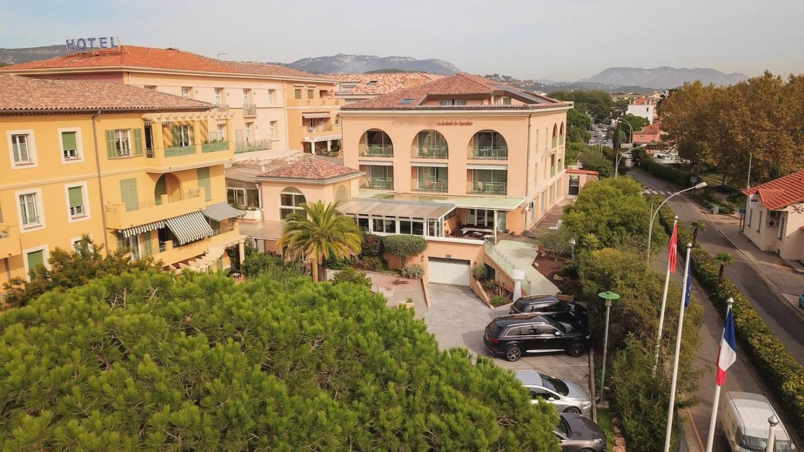 Hotel Sanary, Soleil Et Jardin - Renovation Hiver 2024-25 Luaran gambar