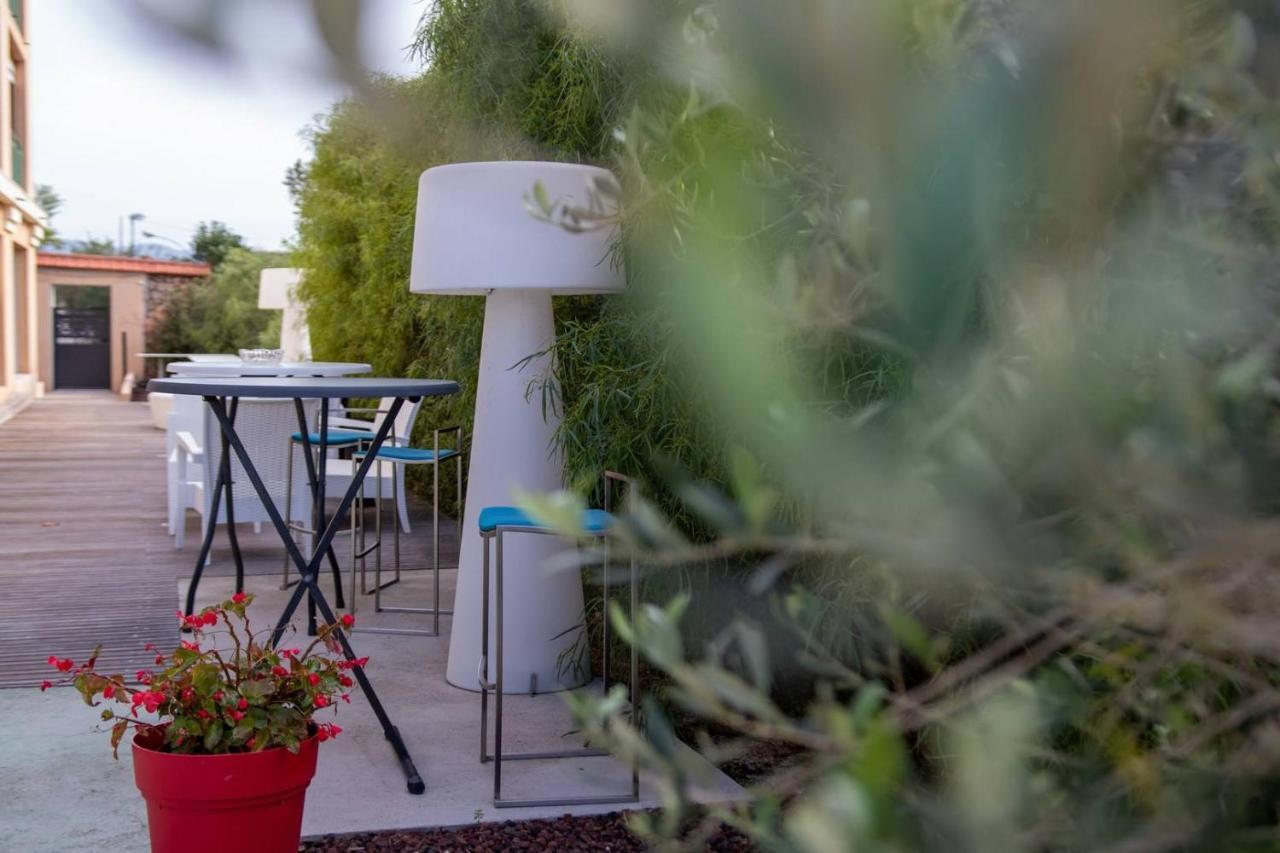 Hotel Sanary, Soleil Et Jardin - Renovation Hiver 2024-25 Luaran gambar